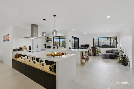 Property photo of 6 Breeana Court Mudgeeraba QLD 4213