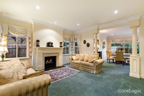 Property photo of 24 Sheraton Close Burwood East VIC 3151