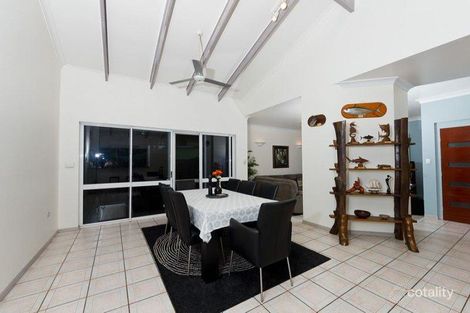 Property photo of 7 Cassandra Close Mooroobool QLD 4870