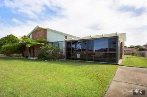 110 Bestmann Rd E, Sandstone Point, QLD 4511