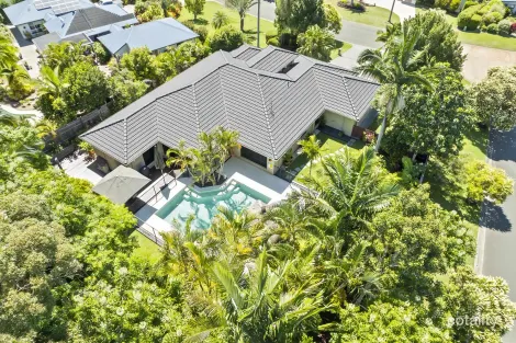 Property photo of 4 Cooroibah Crescent Tewantin QLD 4565
