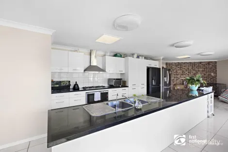 Property photo of 35 Sturgeon Street Ormiston QLD 4160