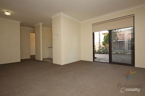 Property photo of 30/8 Garnsworthy Place Bassendean WA 6054