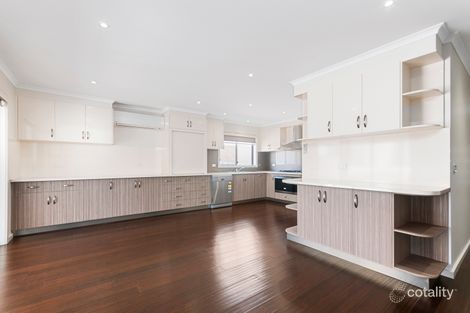 Property photo of 12 Lawson Drive Lakes Entrance VIC 3909