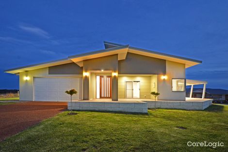 Property photo of 61 Beaufortia Gardens Hay WA 6333