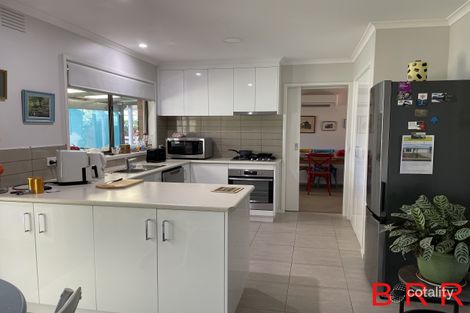Property photo of 89 Coish Avenue Benalla VIC 3672