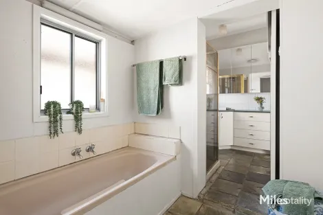 Property photo of 50 Porter Road Heidelberg Heights VIC 3081
