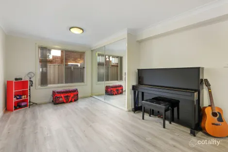 Property photo of 35 Ebony Close Hillvue NSW 2340