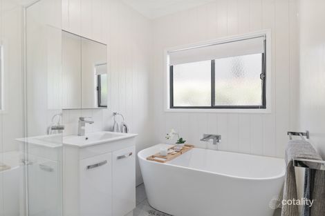 Property photo of 10 Lucas Crescent Ormeau Hills QLD 4208
