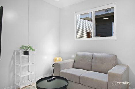 Property photo of 16 Grasmere Street Mount Saint Thomas NSW 2500