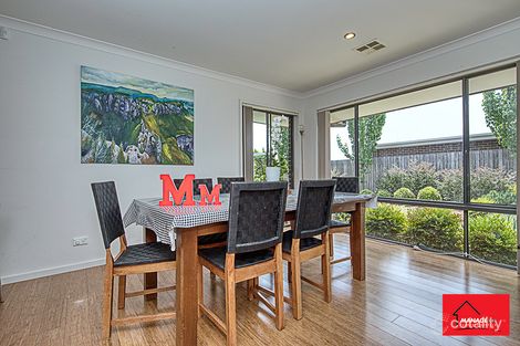 Property photo of 33 Benalla Street Crace ACT 2911