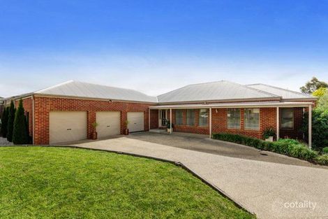 82 Meadowvale Dr, Grovedale, VIC 3216
