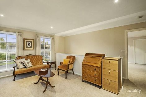 Property photo of 2 Chiltern Court Doncaster East VIC 3109