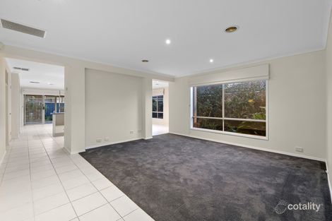 Property photo of 21 River Red Grove Pakenham VIC 3810