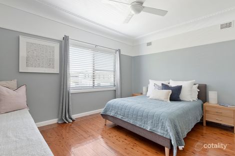 Property photo of 15 Highview Avenue Manly Vale NSW 2093