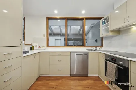 Property photo of 98 Arthur Circle Forrest ACT 2603