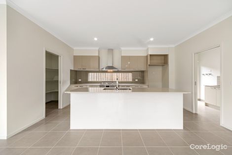 Property photo of 31 Shanahans Drive Cranbourne North VIC 3977