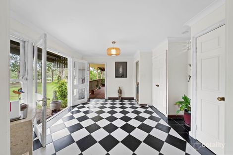 Property photo of 9 Fawkner Crescent Barellan Point QLD 4306