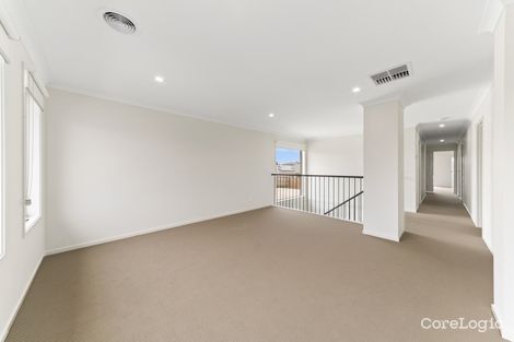 Property photo of 31 Shanahans Drive Cranbourne North VIC 3977