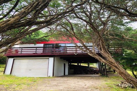 9 Manuka St, Sandy Point, VIC 3959