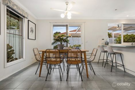 Property photo of 9 Albert Place Dingley Village VIC 3172