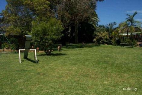 Property photo of 14 Farrington Close Caves Beach NSW 2281