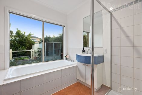 Property photo of 65 Streeton Way Berwick VIC 3806