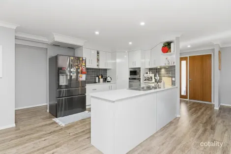 Property photo of 14 Jamieson Street Gracemere QLD 4702