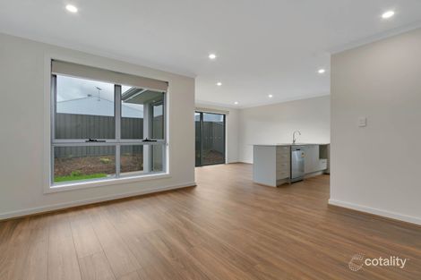 Property photo of 27 Woodhall Way Munno Para Downs SA 5115