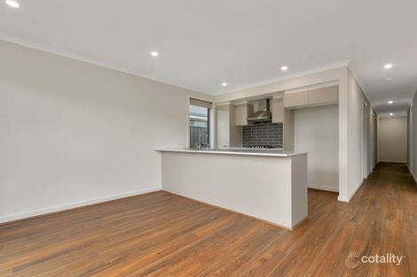 Property photo of 27 Woodhall Way Munno Para Downs SA 5115