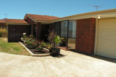 6 Tangadee Rd, Golden Bay, WA 6174