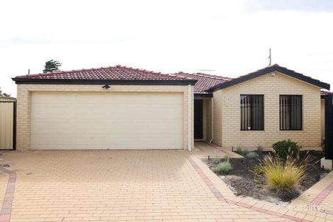 2/32 Spoonbill Pl, Queens Park, WA 6107