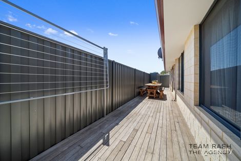 Property photo of 1 Noir Way Dayton WA 6055