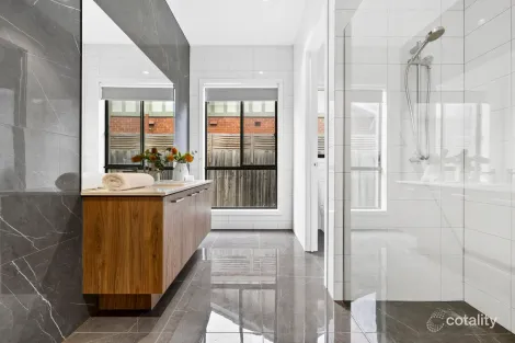Property photo of 23 Oak Street Bentleigh VIC 3204