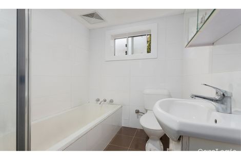 Property photo of 3/30 Rowland Avenue Wollongong NSW 2500