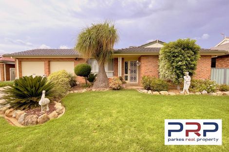 Property photo of 4 Cobden Place Parkes NSW 2870