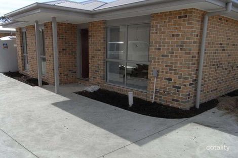 Property photo of 4/28 Orchard Grove Tyabb VIC 3913