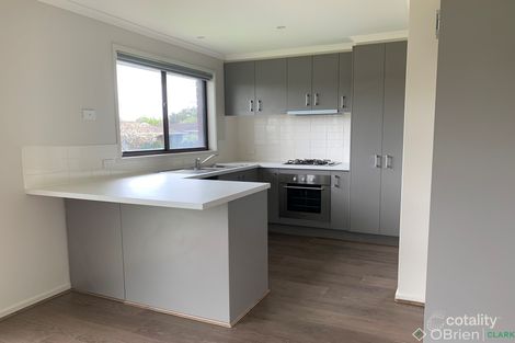 Property photo of 1/14 Somerset Drive Warragul VIC 3820