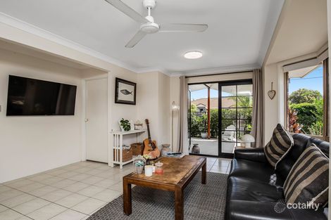 Property photo of 1/140 Whiting Street Labrador QLD 4215
