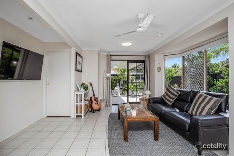 Property photo of 1/140 Whiting Street Labrador QLD 4215