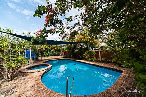 13 Sigatoka Pl, Clear Island Waters, QLD 4226