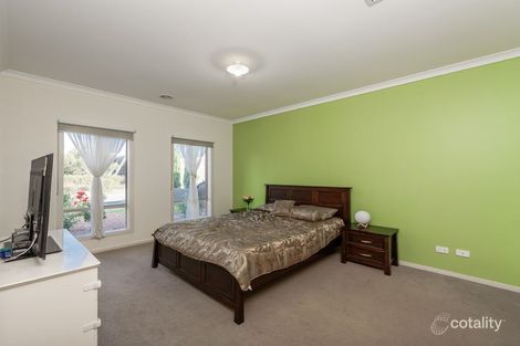 Property photo of 42 Pengana Way Cranbourne West VIC 3977