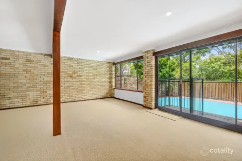 Property photo of 8 Hoddle Crescent Davidson NSW 2085