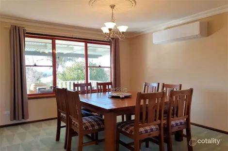 Property photo of 52 Dewhurst Drive Mudgee NSW 2850