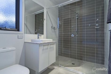 Property photo of 13 Rove Lane Doreen VIC 3754