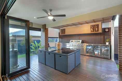 Property photo of 28 Peppermint Grove Taylors Hill VIC 3037