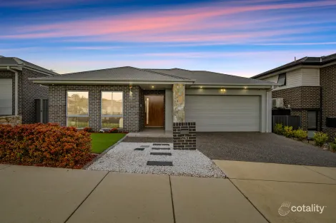 Property photo of 24 Crackajack Way Moncrieff ACT 2914