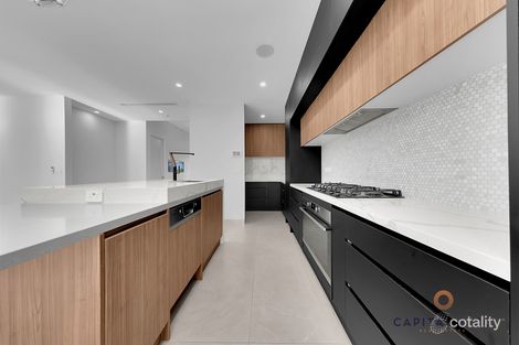 Property photo of 5 Janoli Street Mickleham VIC 3064