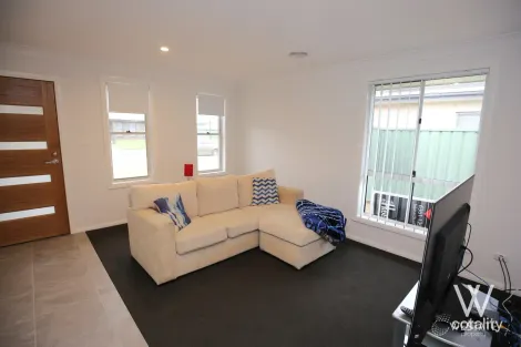 Property photo of 16A Lew Avenue Eglinton NSW 2795