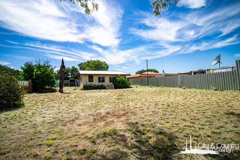 10 Deighton St, Mornington, QLD 4825